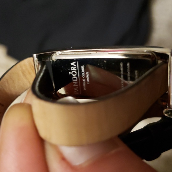 PANDORA Watch w/leather band - Picture 3 of 11